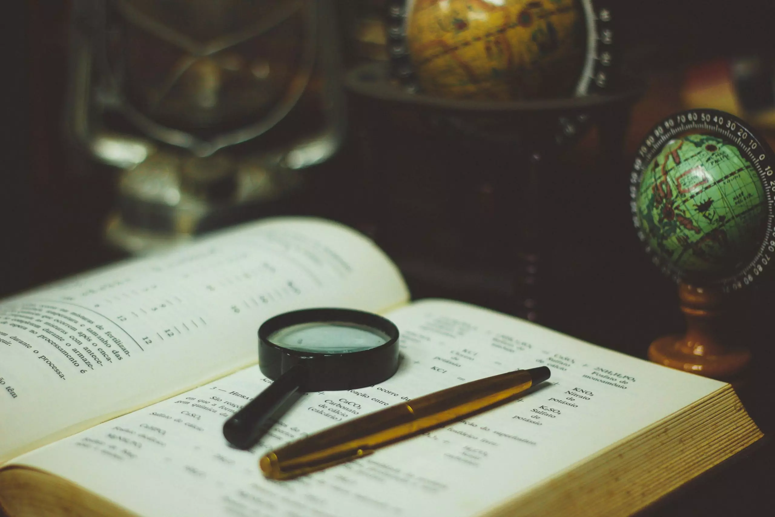  A pen and a loop on the book
